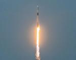 A SpaceX Falcon 9 rocket launches the SAOCOM 1B satellite. Image: Manuel Mazzanti/CONAE