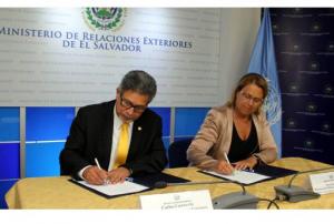 Director of UNOOSA visits El Salvador