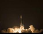 Launch of NASA's Soil Moisture Active Passive (SMAP) observatory, on a United Launch Alliance Delta II rocket, on Saturday 31 January 2015 at 6:22 a.m. PST, from Space Launch Complex 2, Vandenberg Air Force Base, California, USA (Image: NASA/Bill Ingalls)