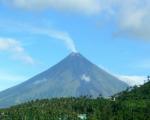 Active volcano Mount Mayon as seen from the Legaspi Airport in September 2013. Image: NOAA/CC BY.