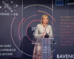 European Commissioner Elżbieta Bieńkowska announcing the launch of Copernicus DIAS on 20 June 2018 in Baveno, Italy. Image: Copernicus