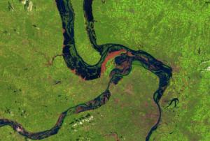 Data provided by optical and radar satellites are used to generate maps of flood