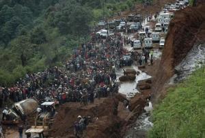 Landslide in Santa Catarina Pinula, Guatemala due to heavy rains. (Source: The Wiire.com)